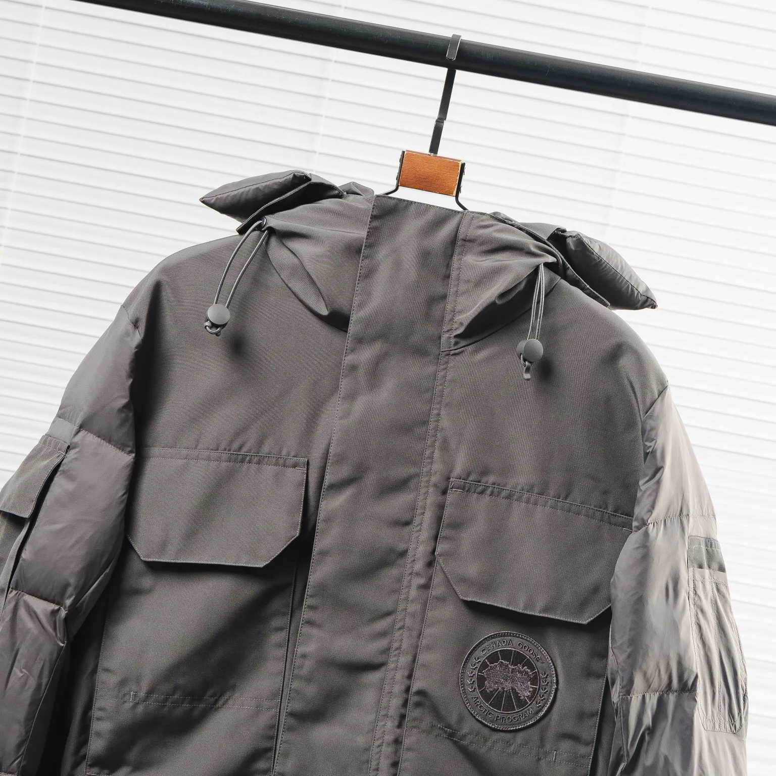 P1160 2058MW Paradigm Expedition Parka-WD Men's Gray Size: XS S M L XL XXL.